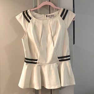 Beautiful whites gorgeous blouse to wear out to a club or a meeting!